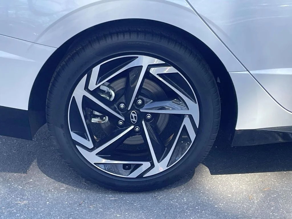 New 2026 White Hyundai SEL Sport image 7