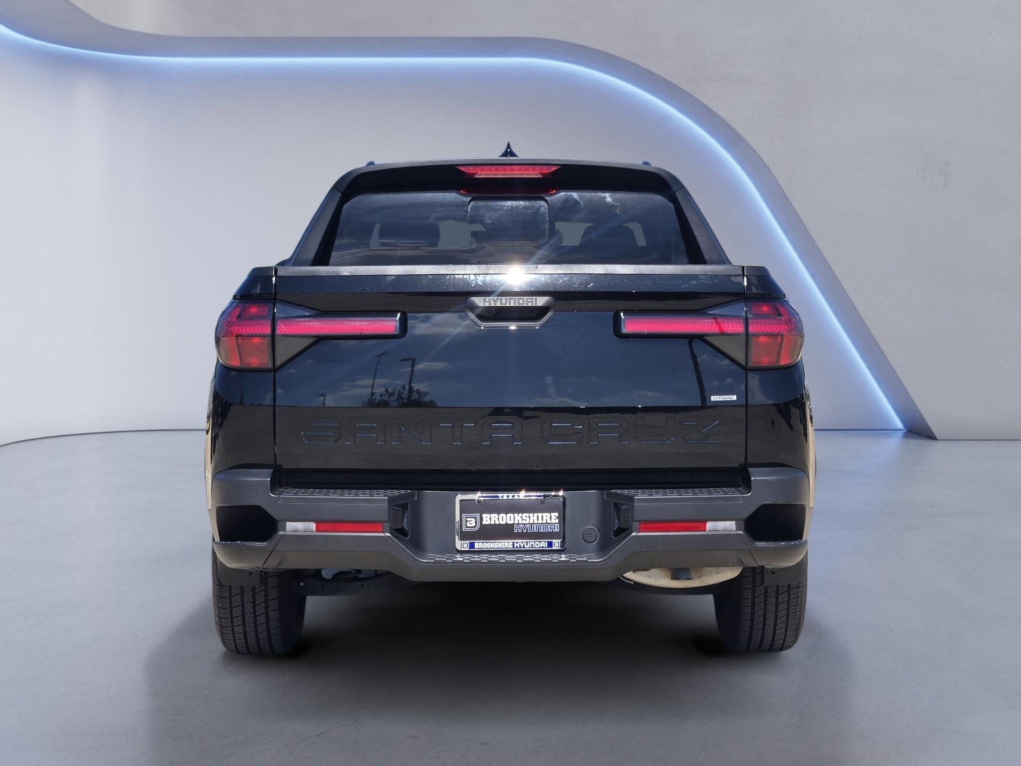 Used 2022 Phantom Black Hyundai SEL image 7