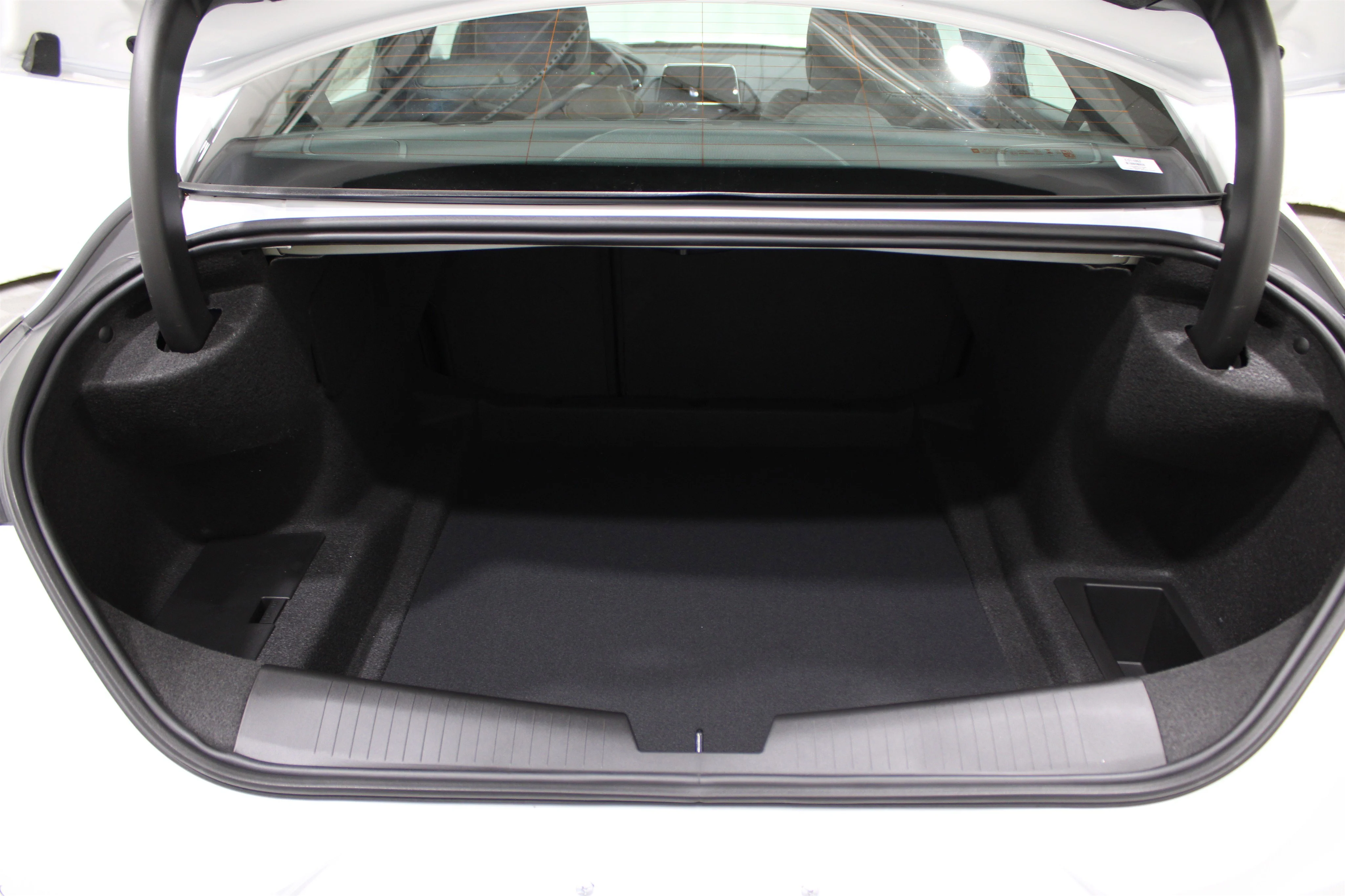 New 2026 Summit White Cadillac Luxury image 28