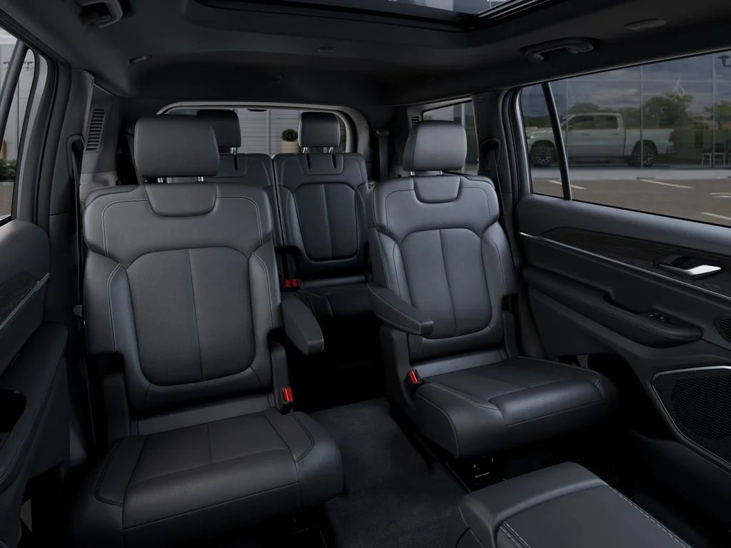 New 2026 Silver Zynith Jeep Limited Reserve image 15