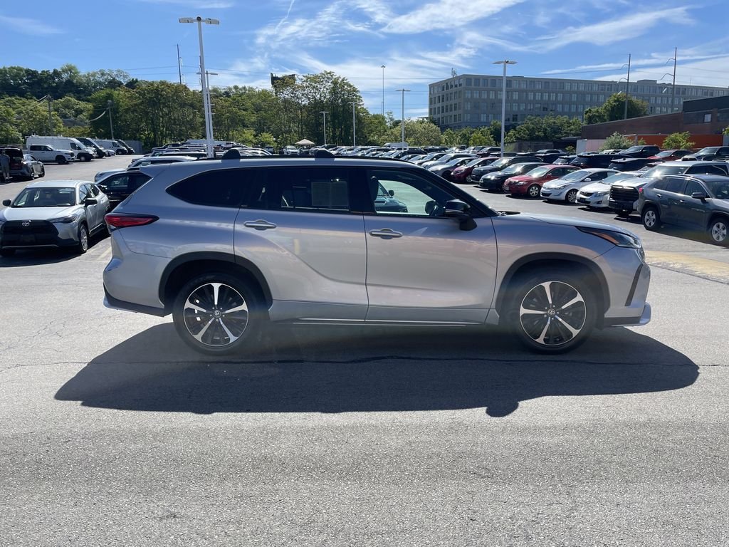 Used 2022 Silver Toyota XSE image 7