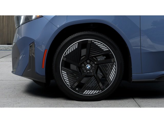 New 2027 0C7U Ocean Wave Blue Metallic BMW 50 xDrive image 7