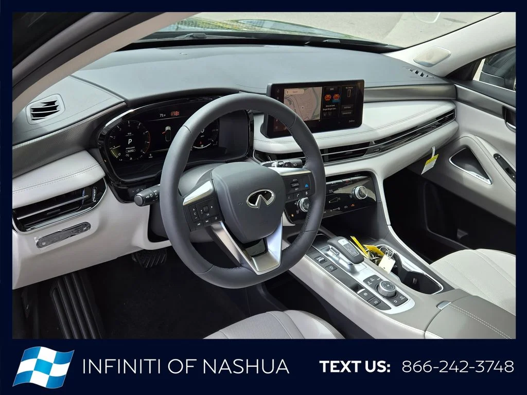 New 2027 DEEP EMERALD INFINITI Luxe AWD image 5
