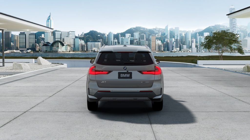 New 2026 Space Silver Metallic BMW xDrive28i image 27