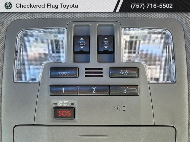 Used 2019 Blizzard Pearl Toyota Limited Platinum image 11