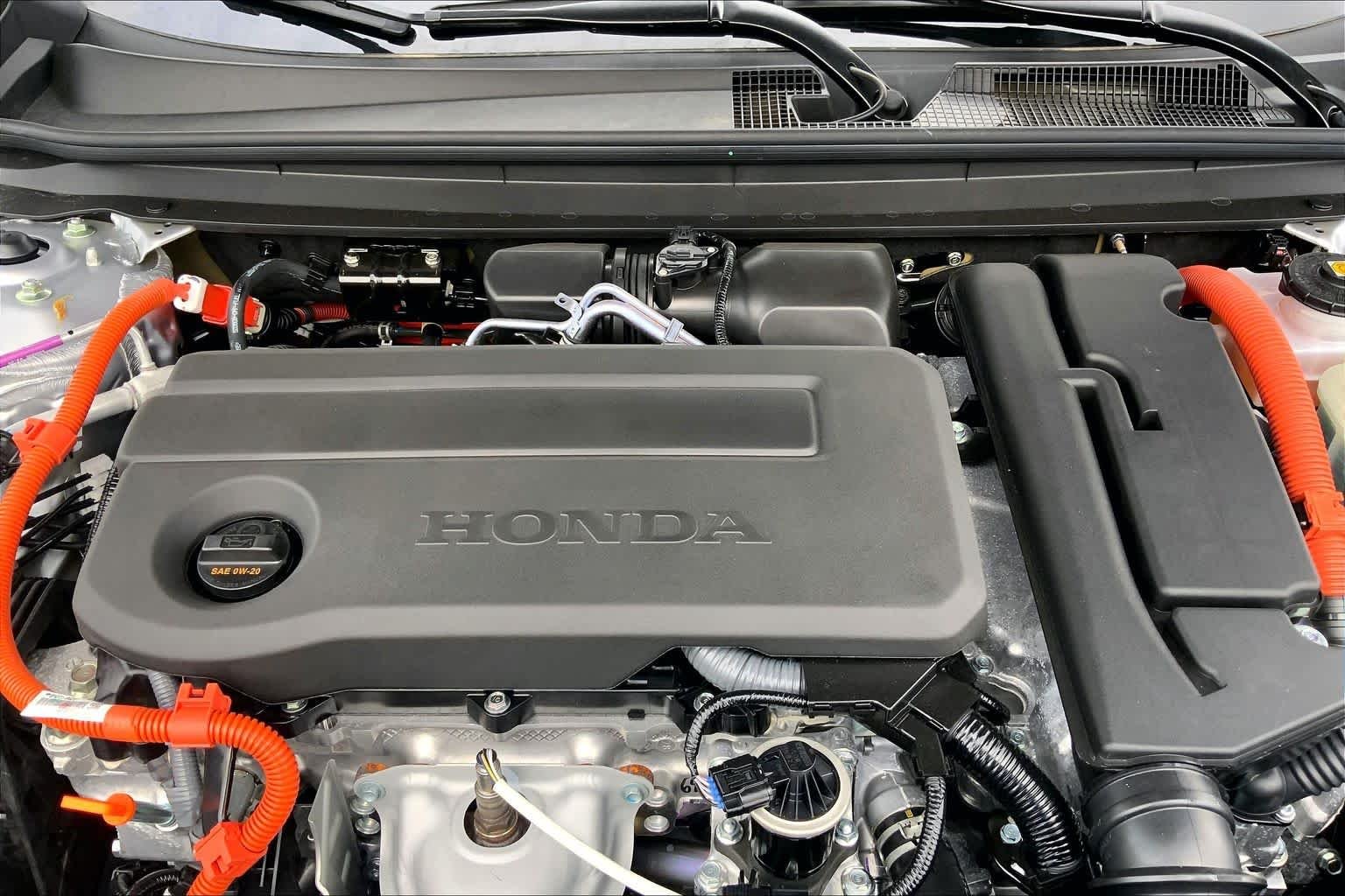 New 2026 Solar Silver Metallic Honda Touring Hybrid image 16