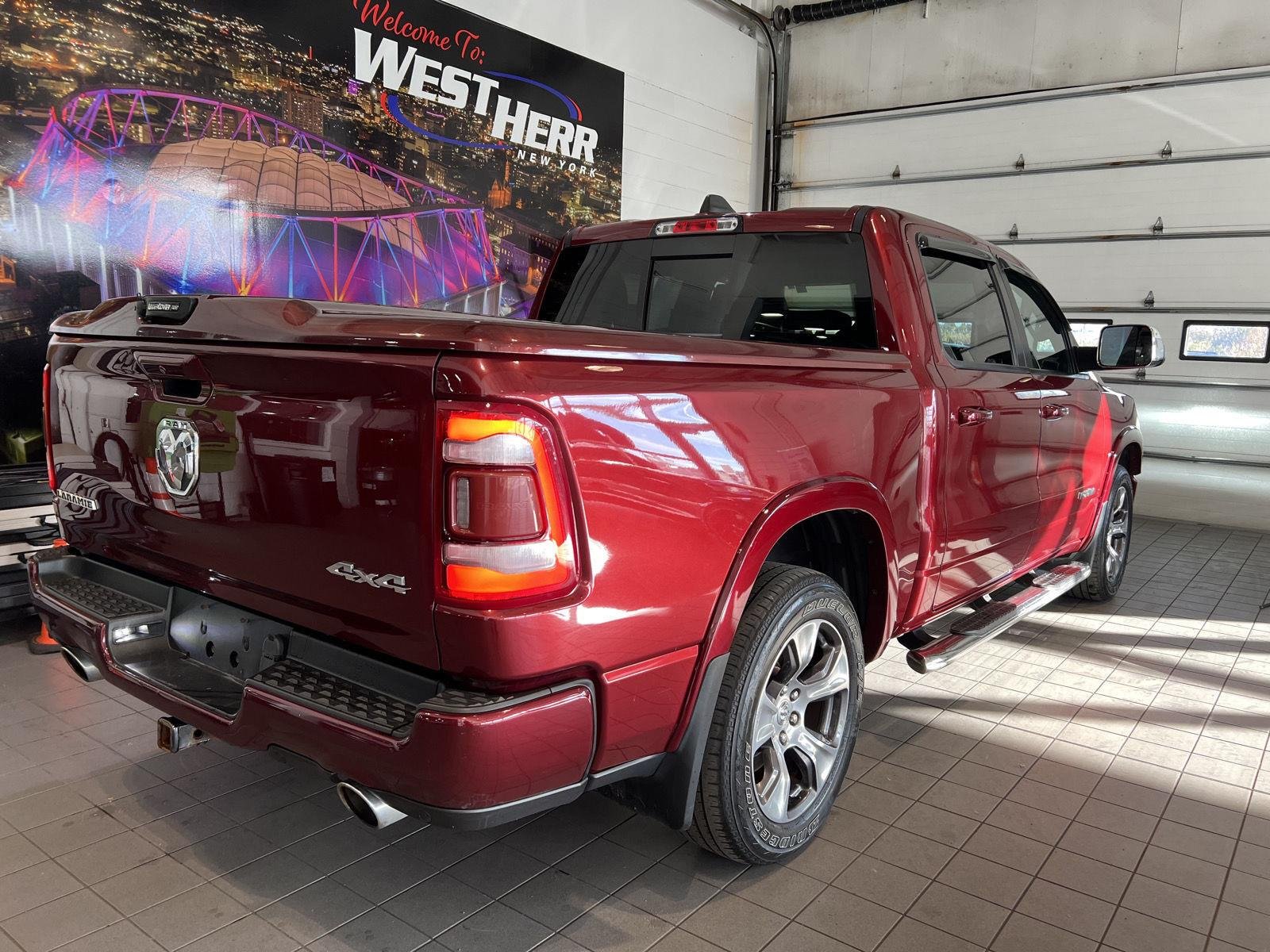 Used 2019 Delmonico Red Pearlcoat Ram Laramie image 7