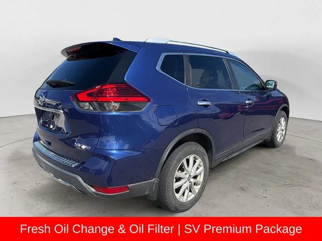Used 2017 Blue Nissan SV image 3