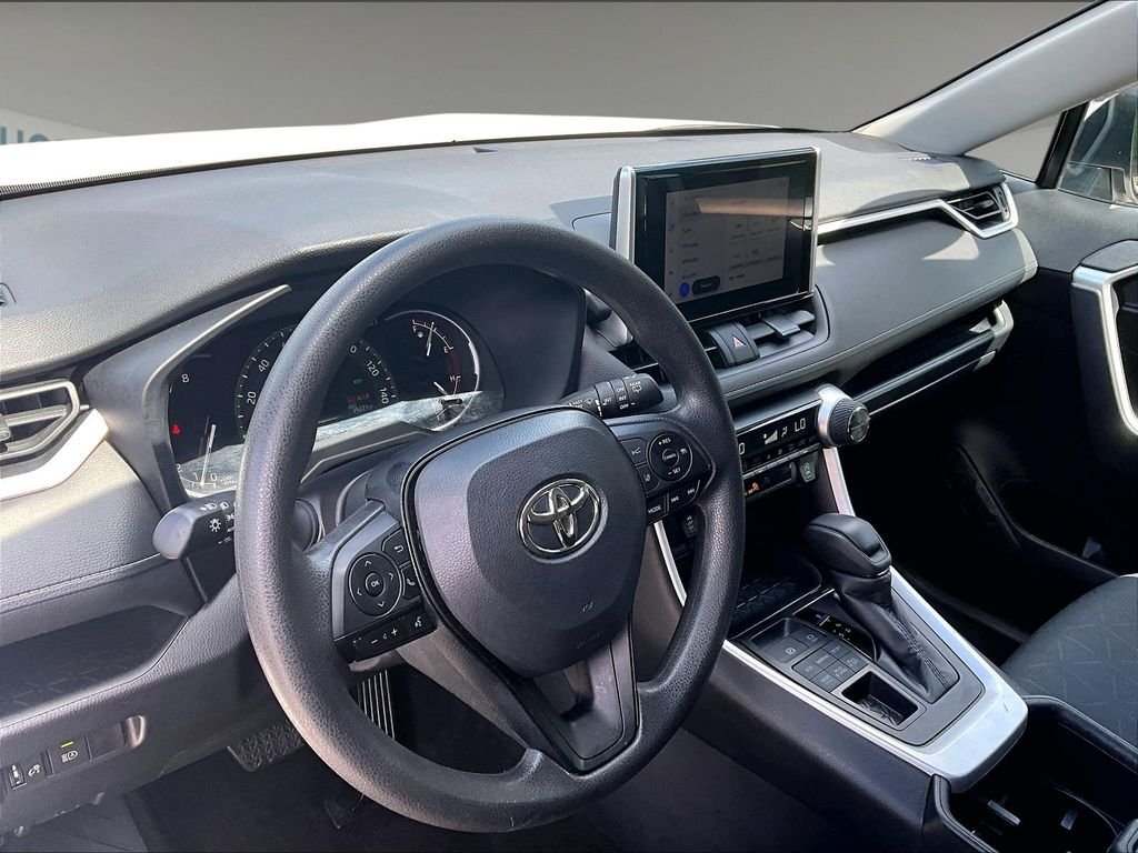 Used 2025 White Toyota XLE image 8