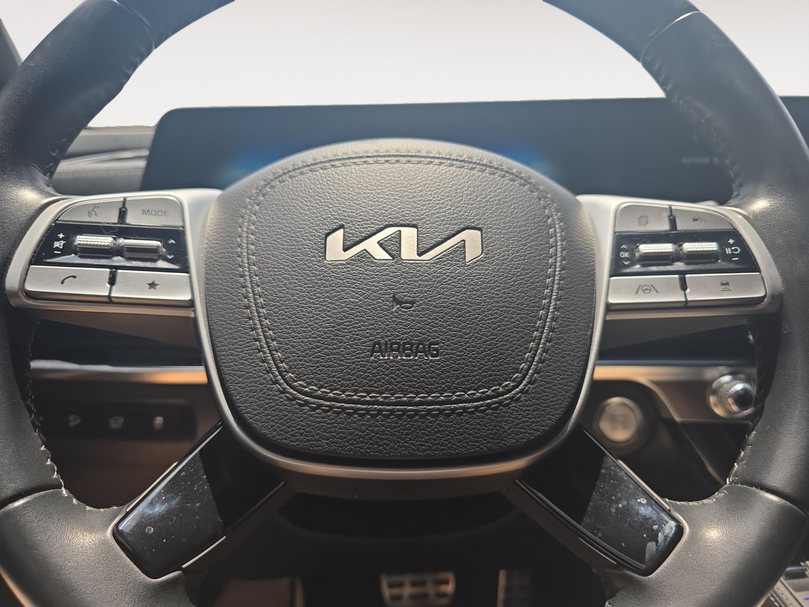 Certified Used 2025 Midnight Lake Blue Kia SX image 12
