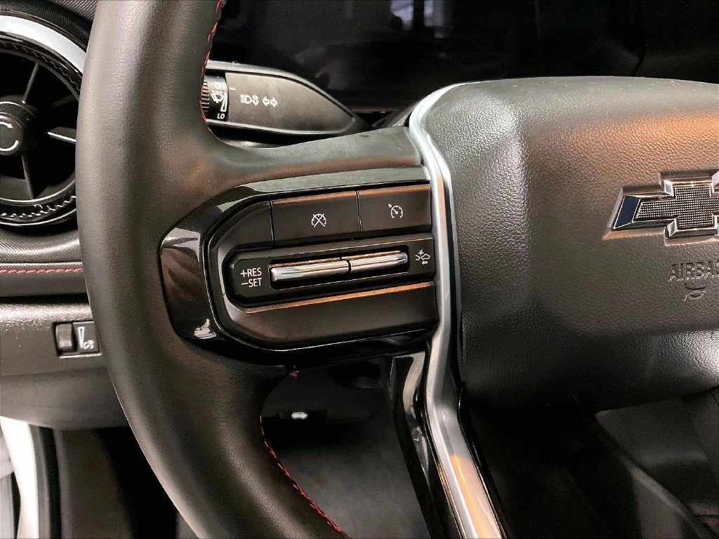Used 2023 White Chevrolet Z71 image 22