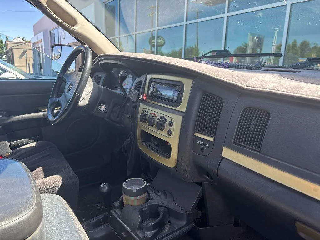 Used 2003  Dodge  image 13