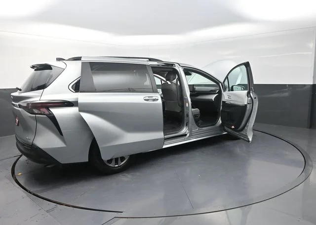 Used 2025 Silver Toyota XLE image 44