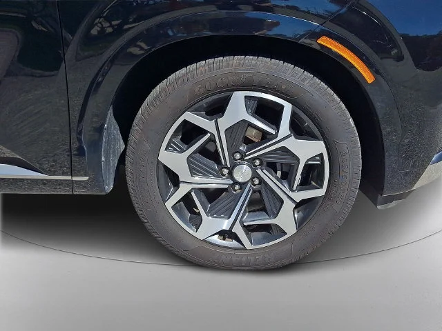 Used 2022 Black Hyundai Calligraphy image 8