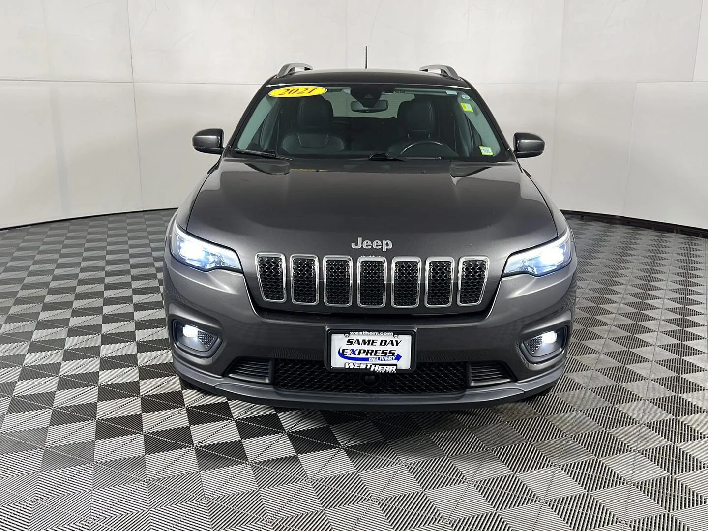 Used 2021 Gy Jeep Latitude Plus image 10