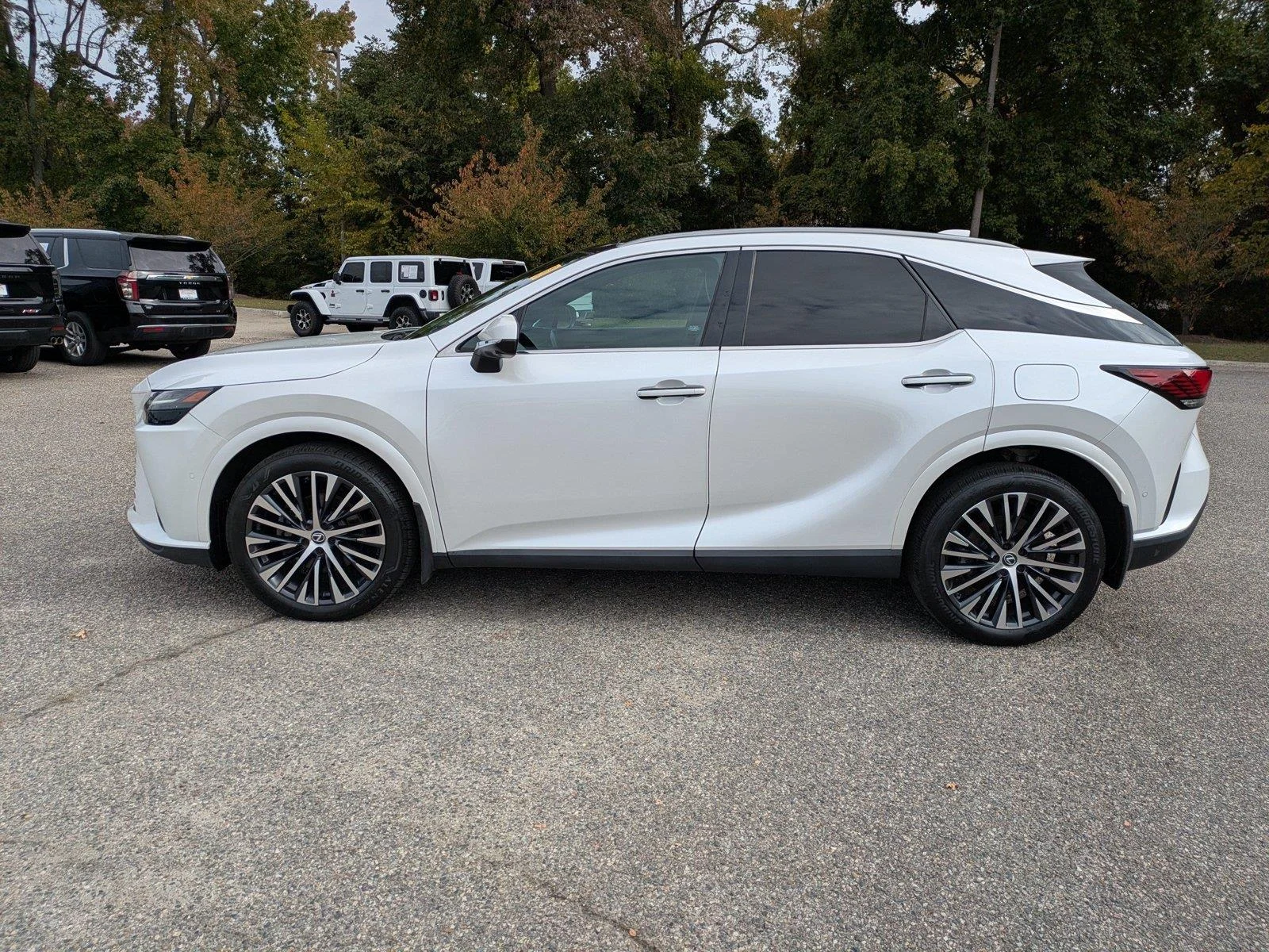 Used 2023 Eminent White Pearl Lexus RX 350 Premium Plus image 7