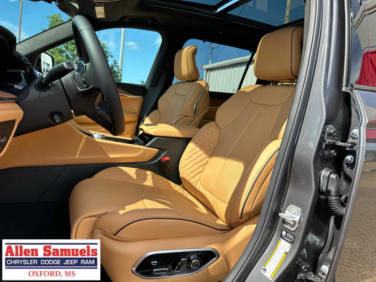 New 2026 Baltic Gray Metallic Clear-Coat Exterior Paint Jeep Summit image 14