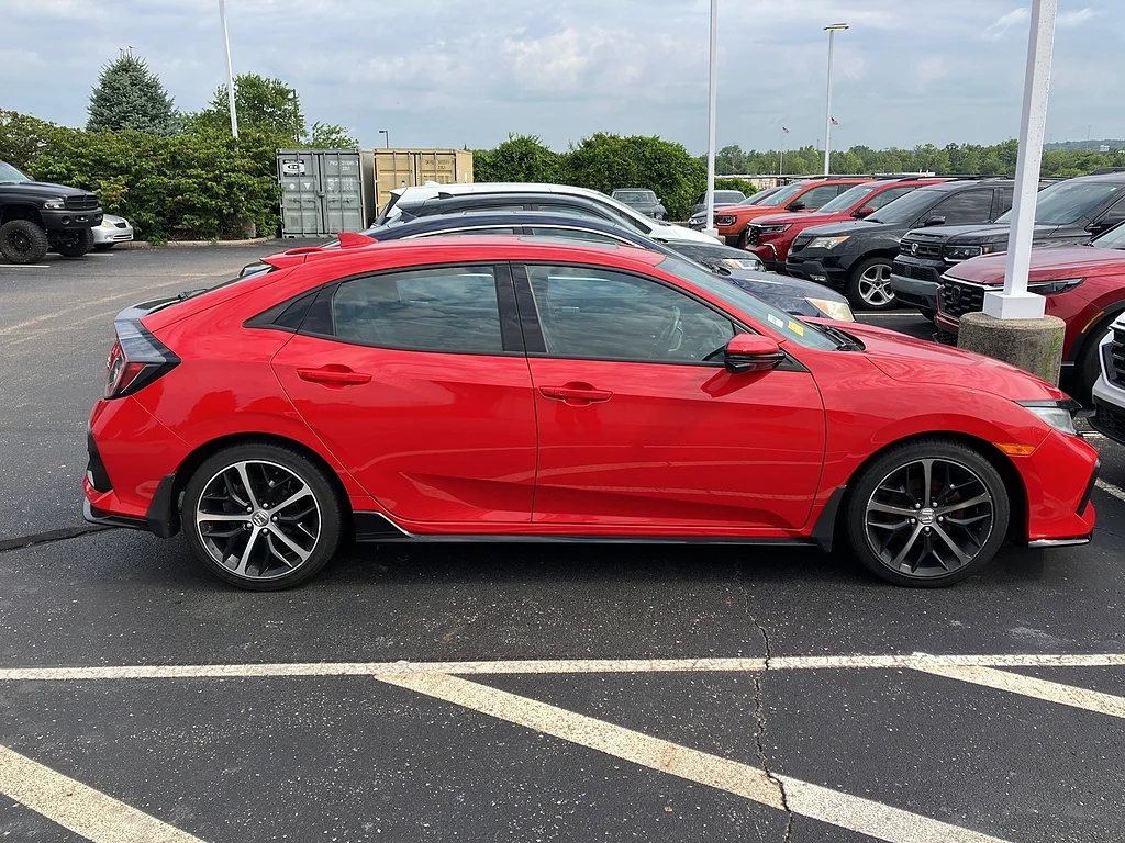 Used 2020 Rallye Red Honda Sport Touring image 5