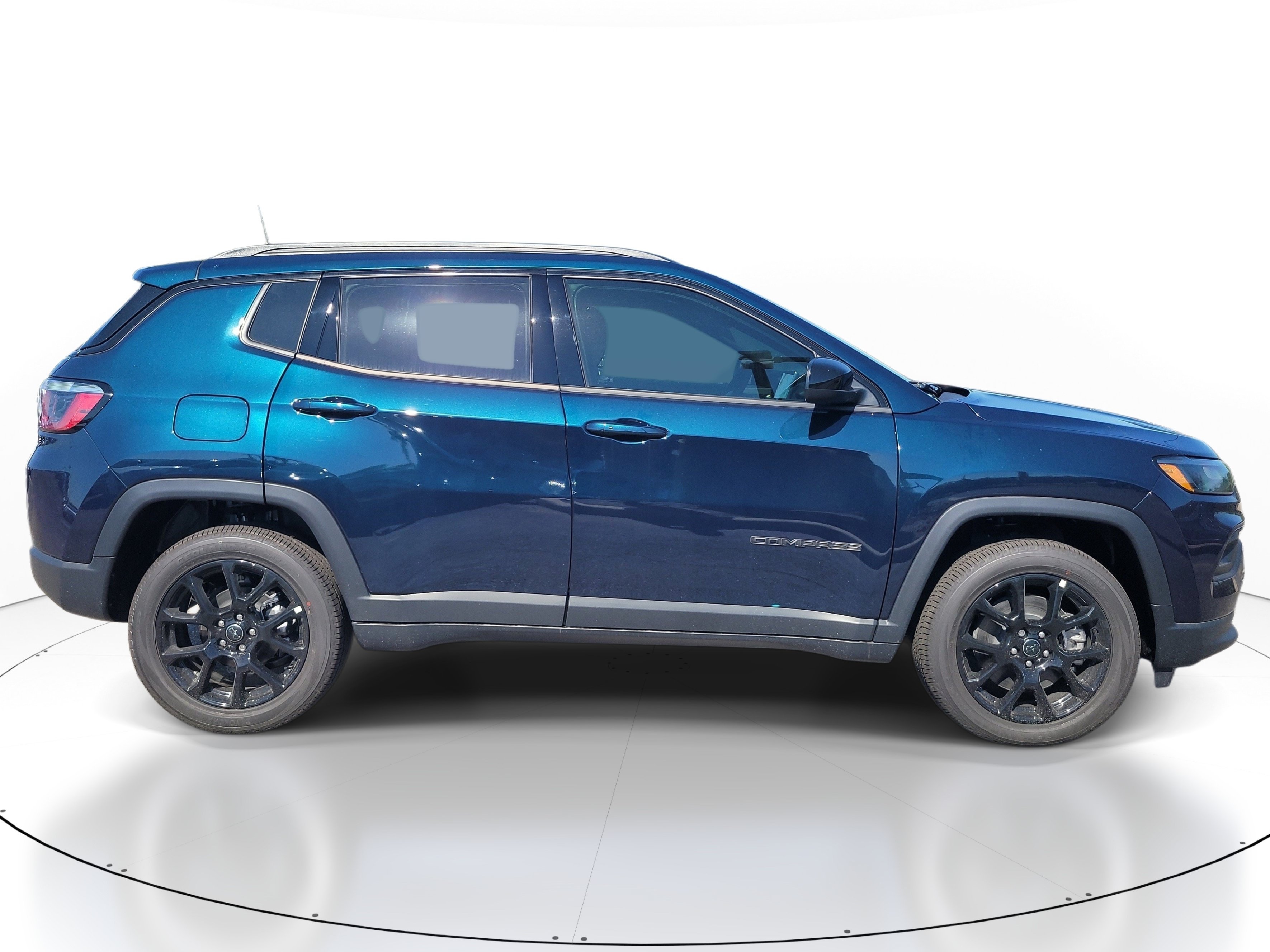 New 2026 Fathom Blue Pearl-Coat Exterior Paint Jeep Latitude Altitude image 5