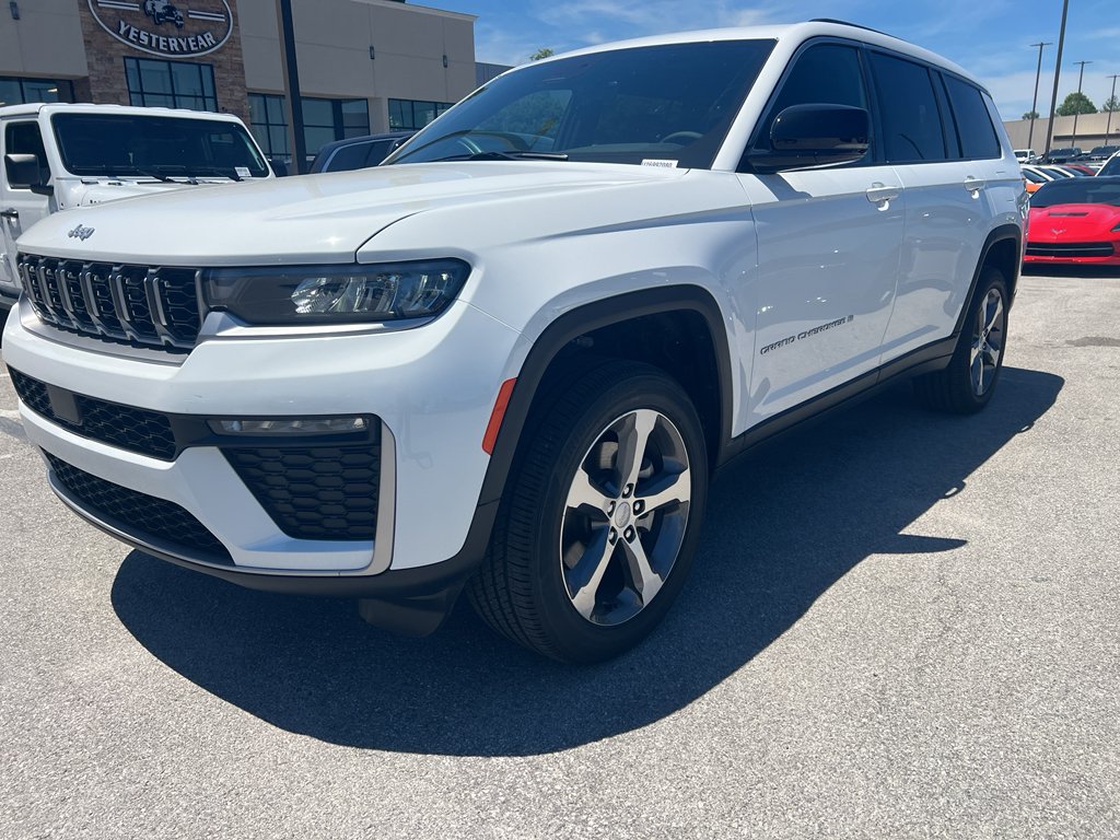 Used 2026 Bright White Clearcoat Jeep Limited image 2