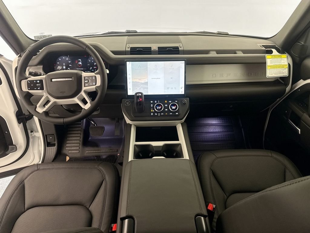 New 2026 Fuji White Land Rover X-Dynamic SE image 22