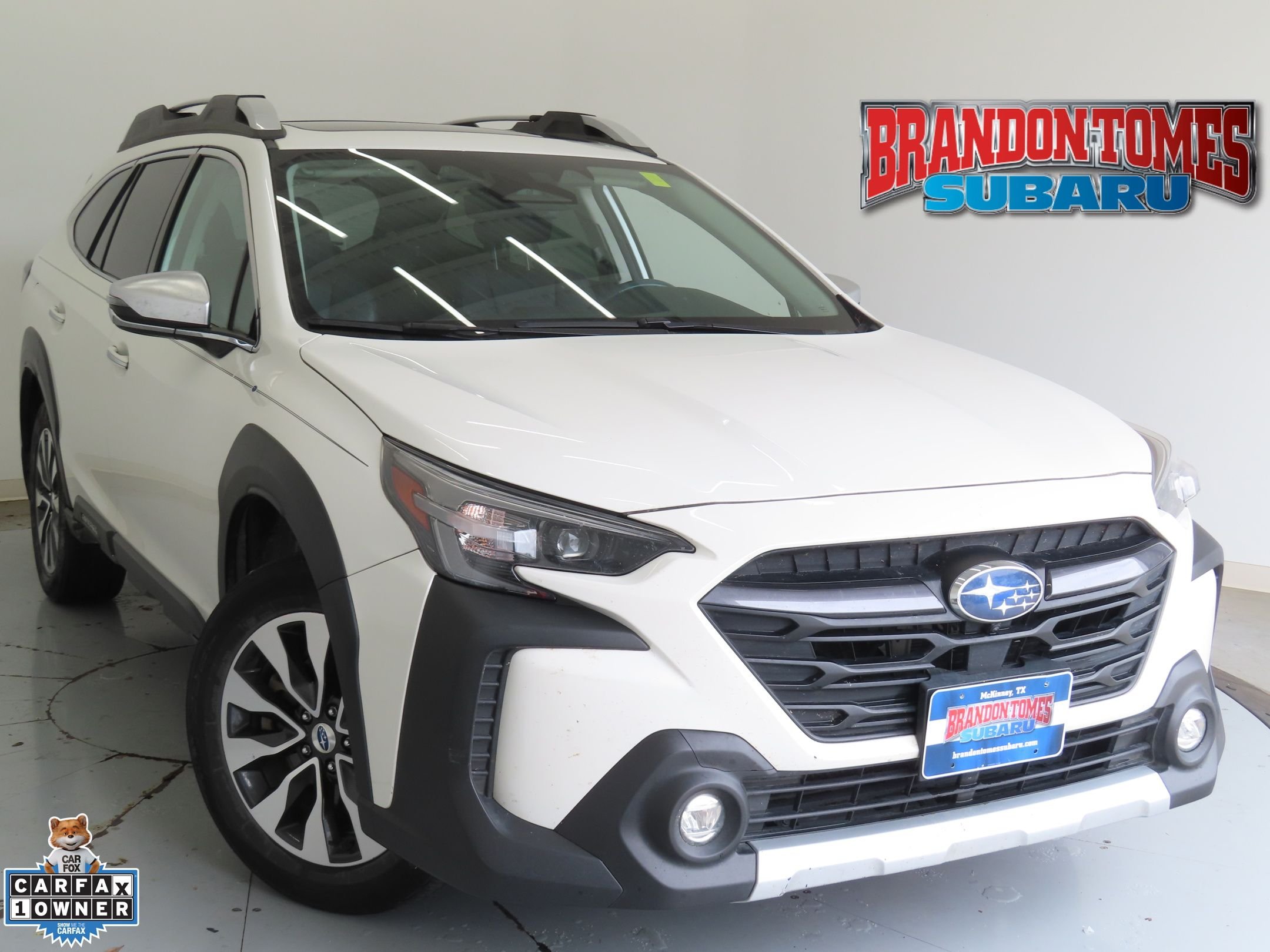 2023 Subaru Outback Touring's photo