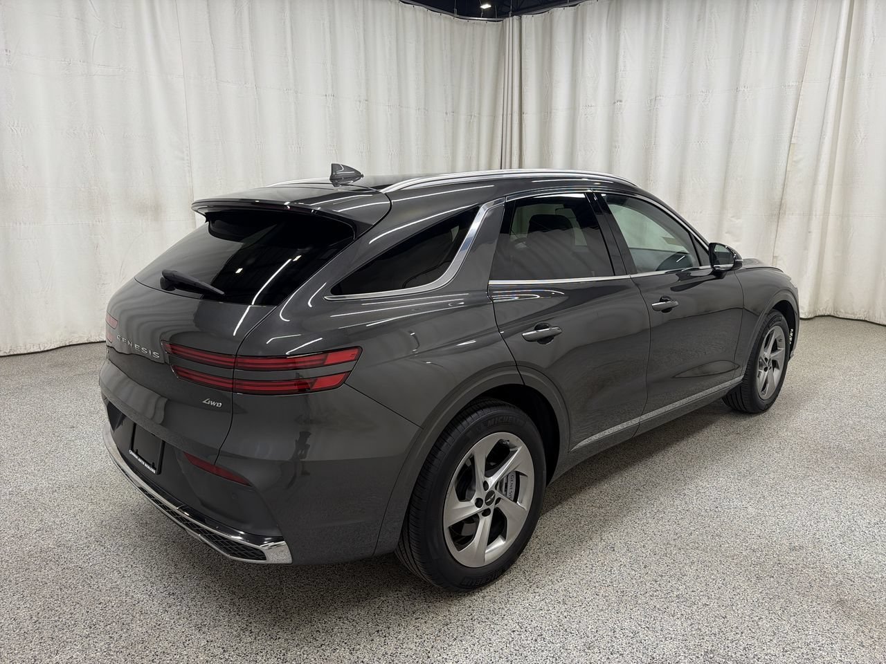 Certified Used 2026 Makalu Gray Genesis 2.5T Select image 8