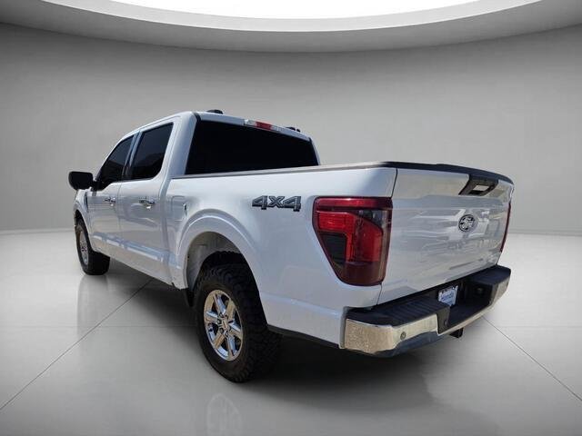 Used 2024 Oxford White Ford XLT image 3