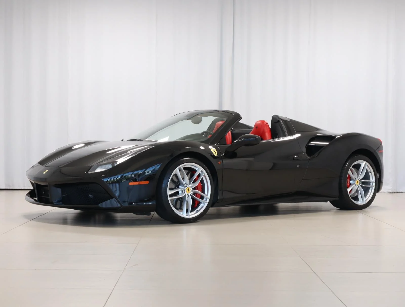 2017 Ferrari 488 -'s photo