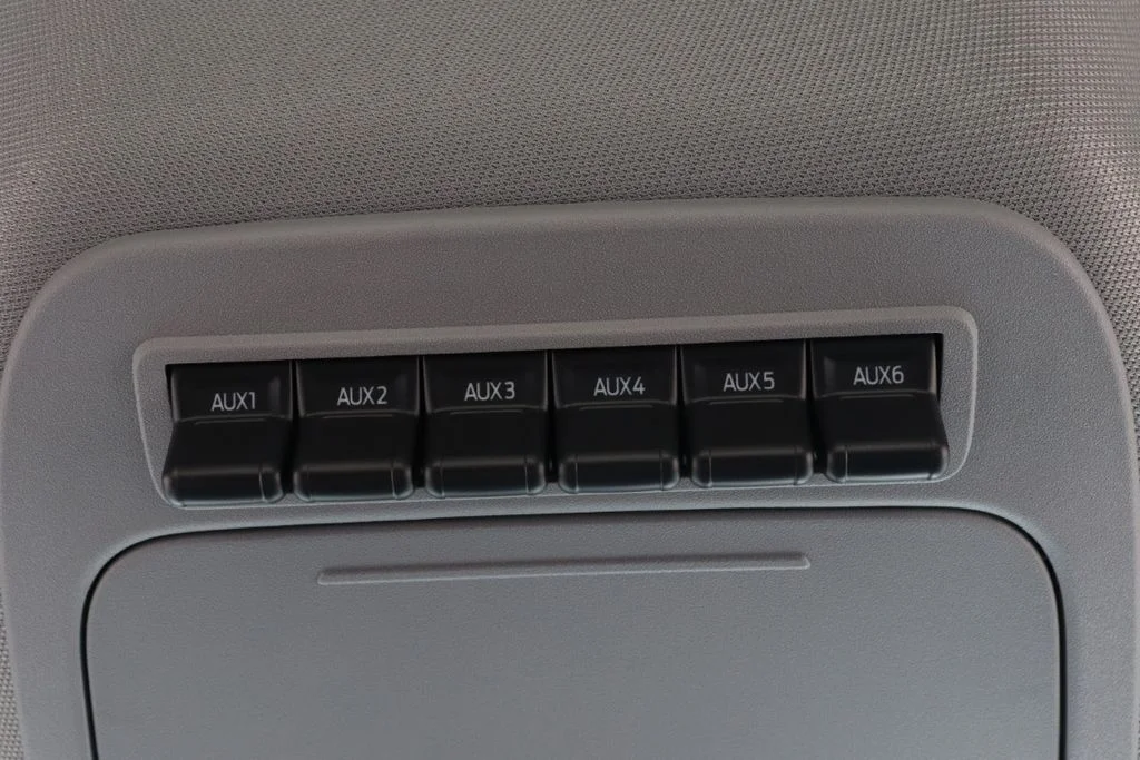New 2026 Oxford White Ford F-600® XL image 21