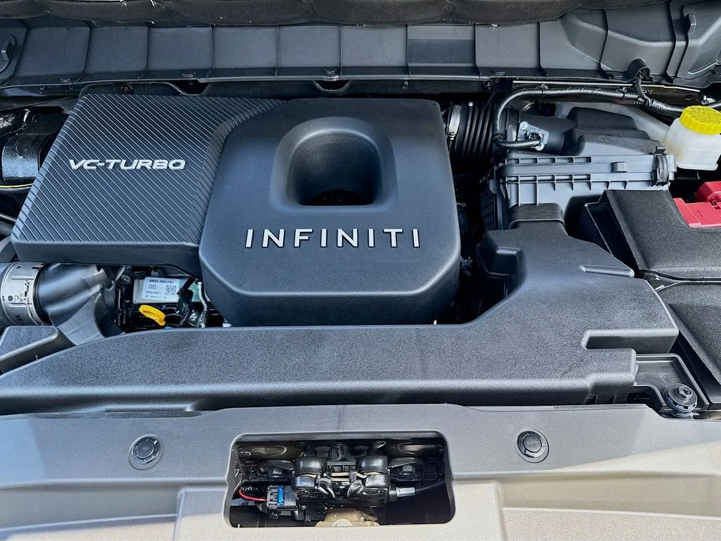 Used 2027 Black INFINITI PURE image 33