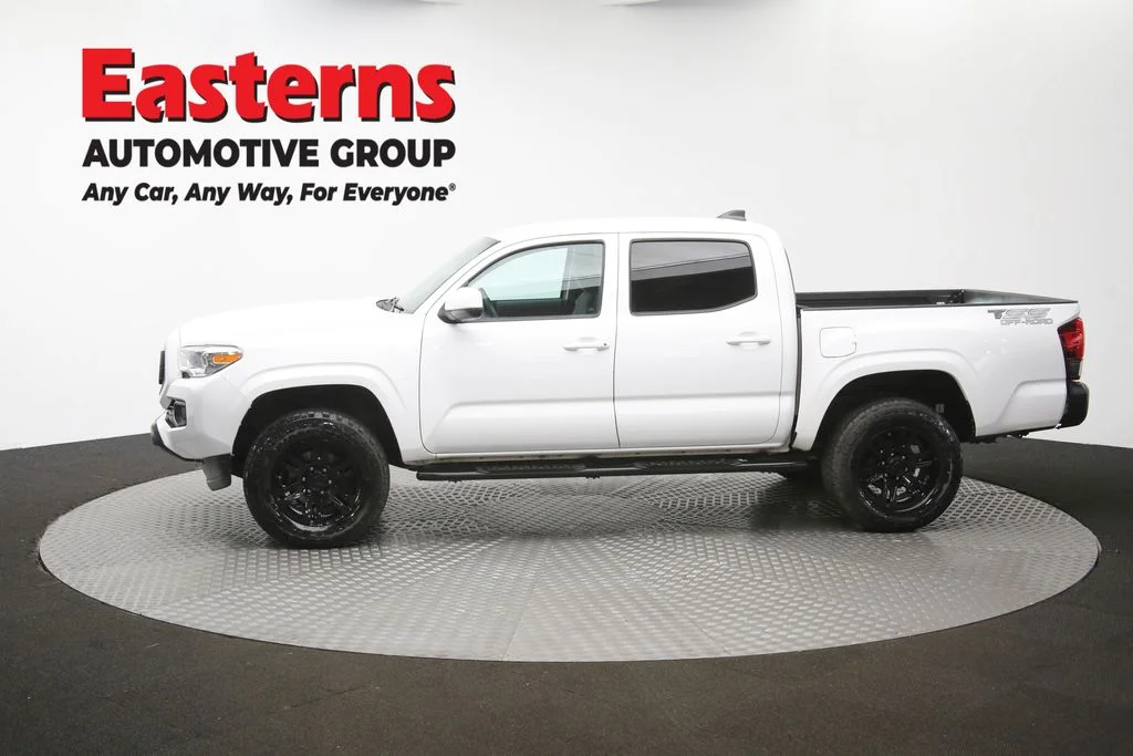 Used 2021 White Toyota SR image 59