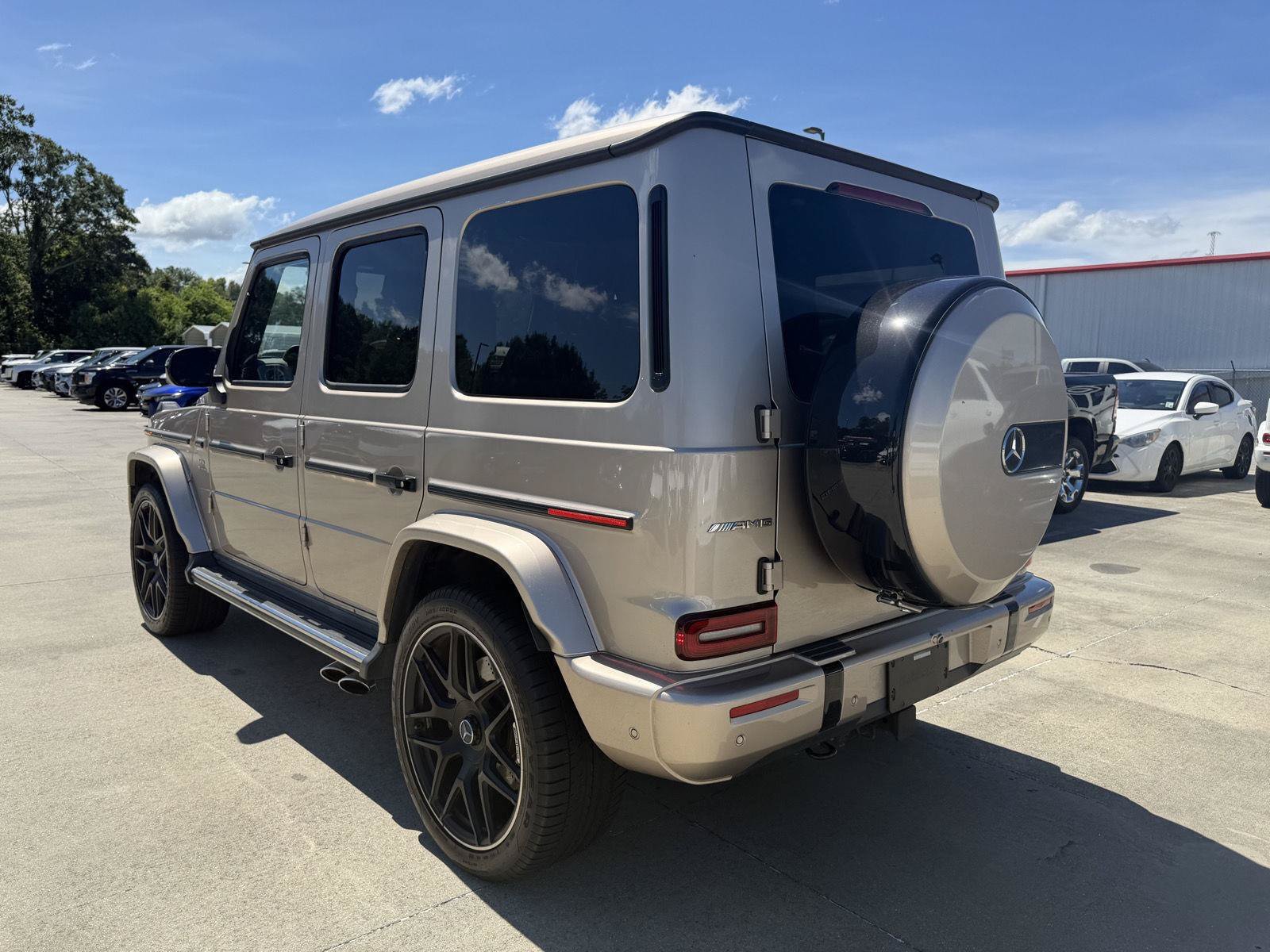Certified Used 2025 MANUFAKTUR Desert Silver Metallic Mercedes-Benz G 63 AMG® image 20