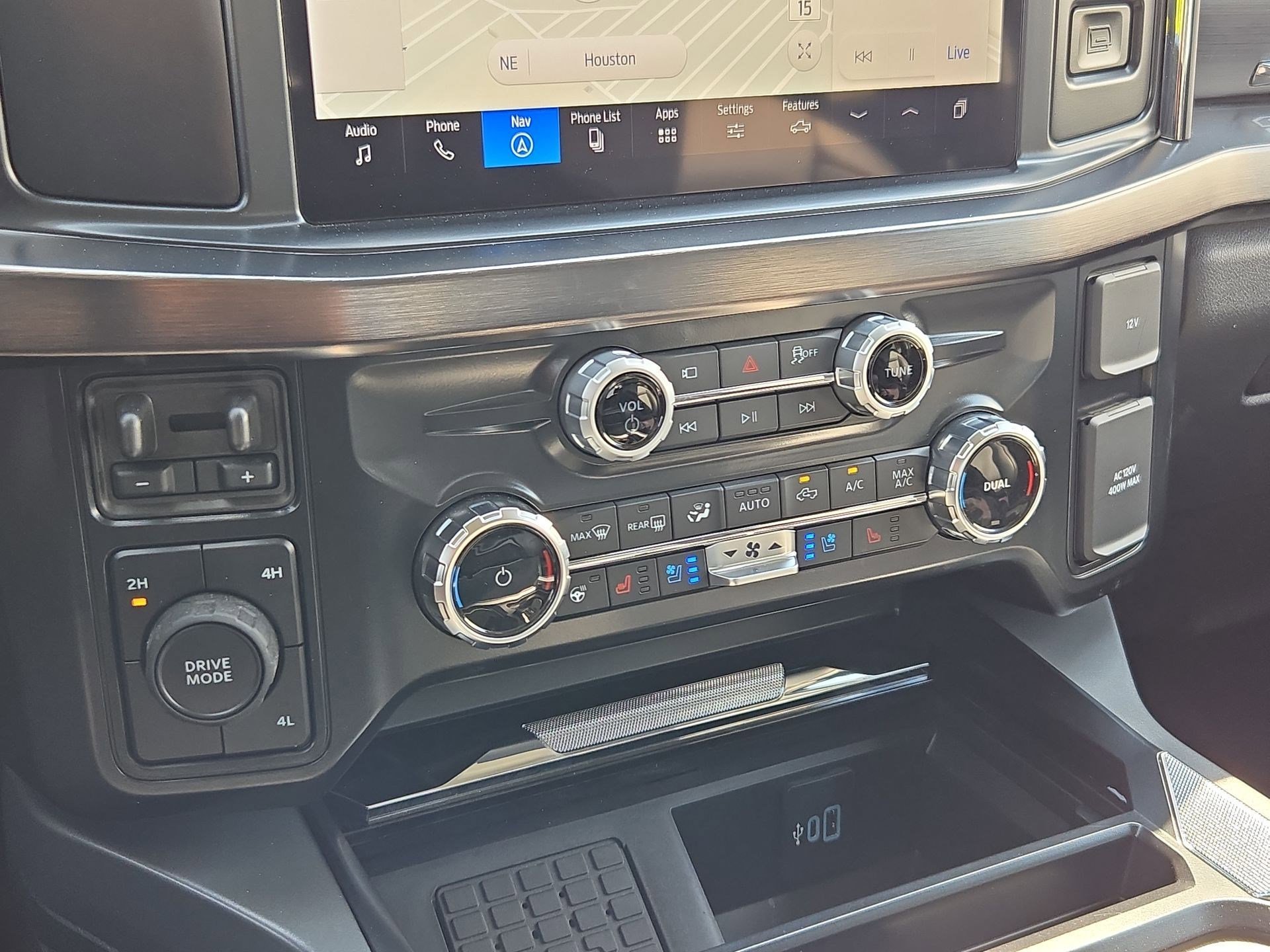 Used 2025 Oxford White Ford LARIAT image 25
