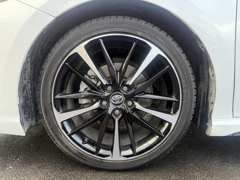 Used 2020 Wind Chill Pearl Toyota XSE Automatic w/ Navigation, Panoramic Roof & Two-Tone Roof image 8
