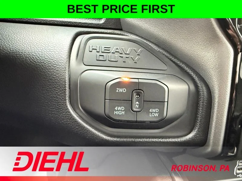 New 2026 Diamond Black Crystal Pearl-Coat Exterior Paint RAM Big Horn image 32