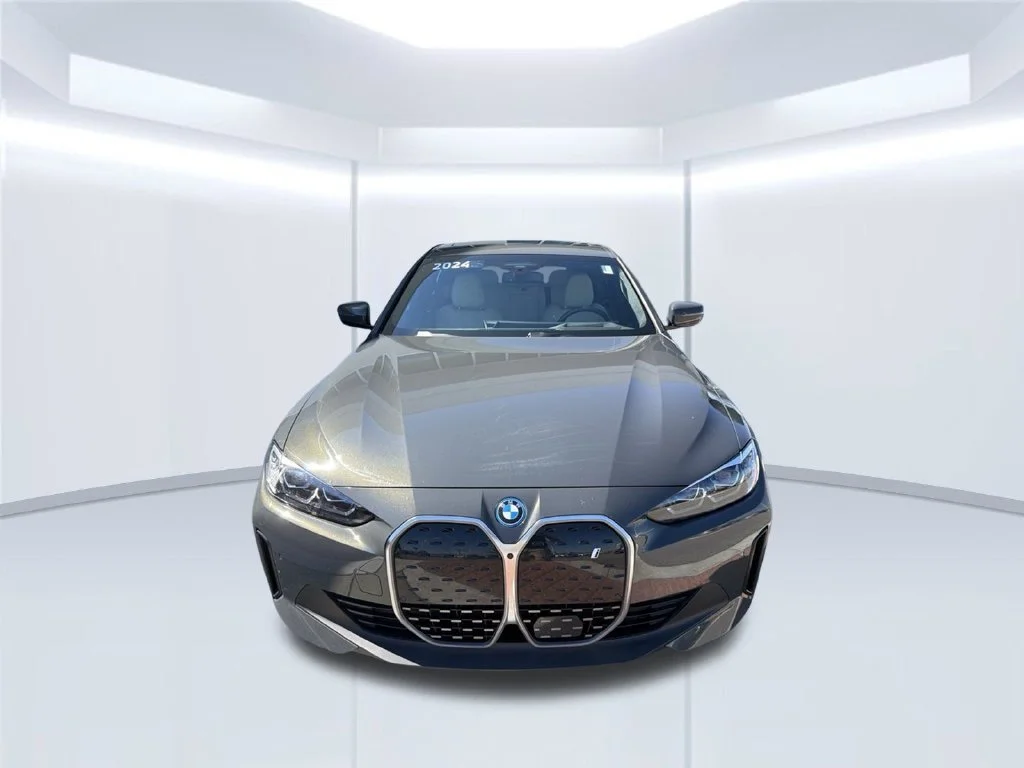 Used 2024 Gray BMW eDrive35 image 2