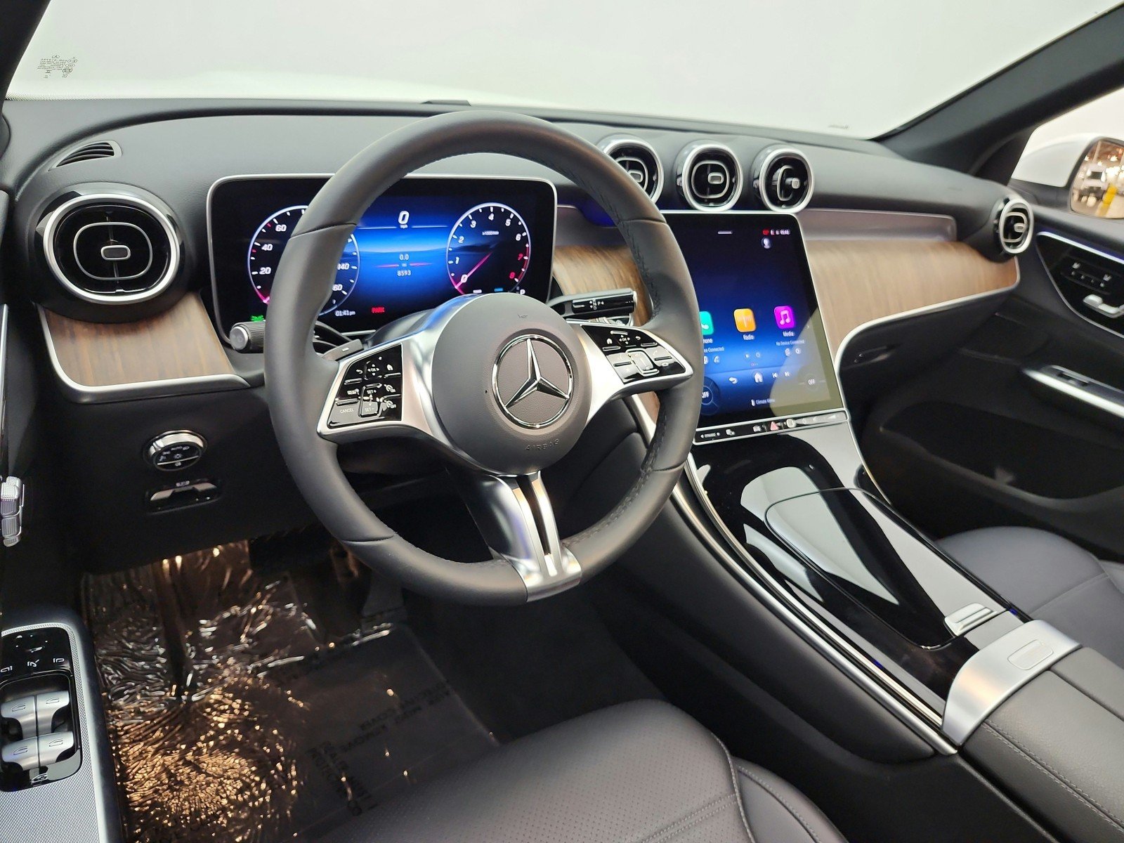 Certified Used 2026 Polar White Mercedes-Benz GLC 300 SUV image 14
