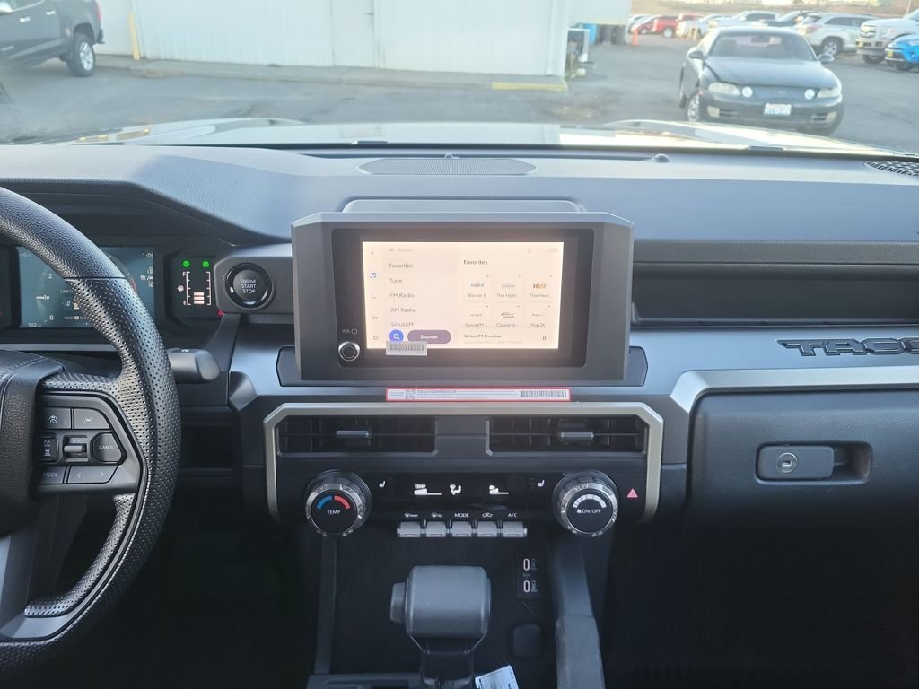2025 Toyota Tacoma SR5 - Photo 19