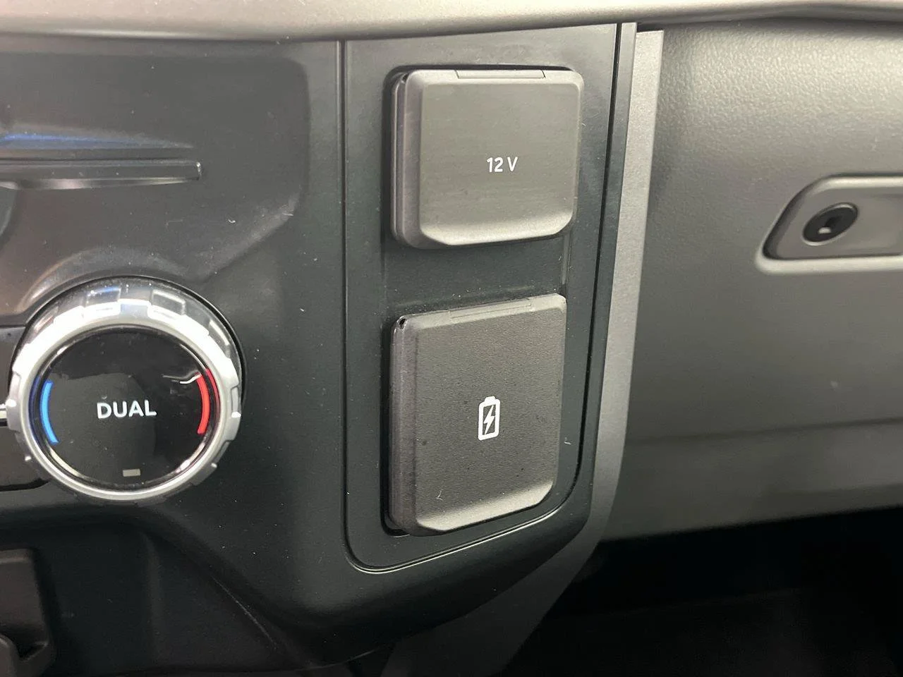 Used 2025 White Ford XLT image 20