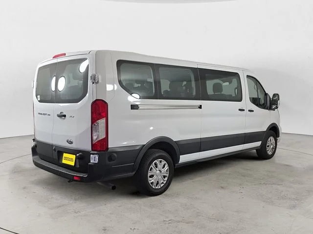 Used 2024 Oxford White Ford XLT image 5