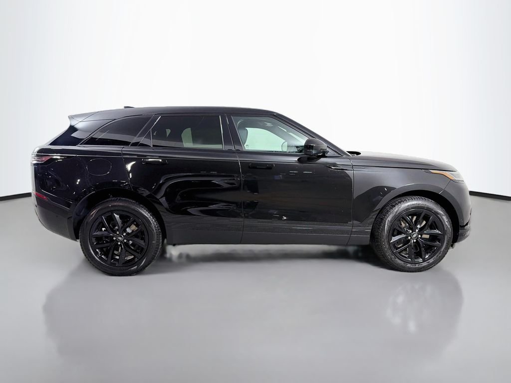 New 2026 Santorini Black Land Rover S image 4