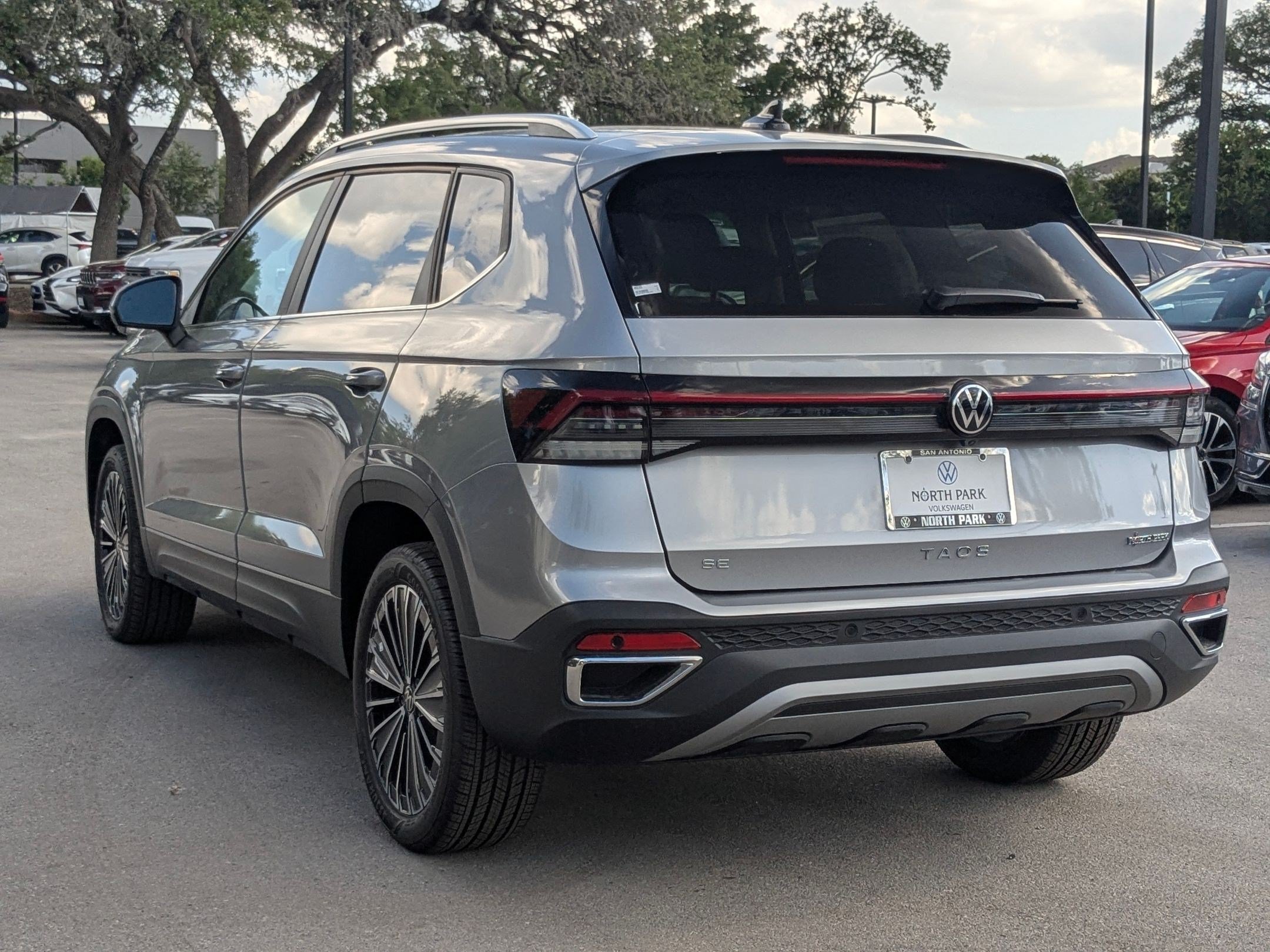 New 2026 Pyrite Silver Metallic Volkswagen SE image 3