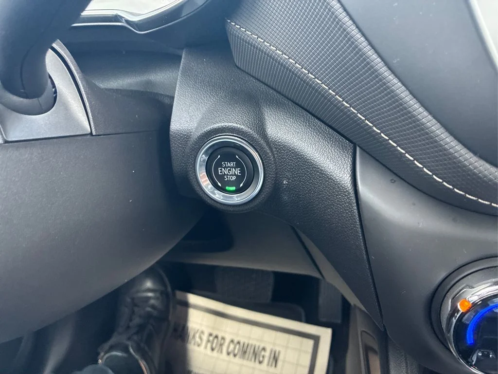 Used 2022 Summit White Chevrolet ACTIV image 36