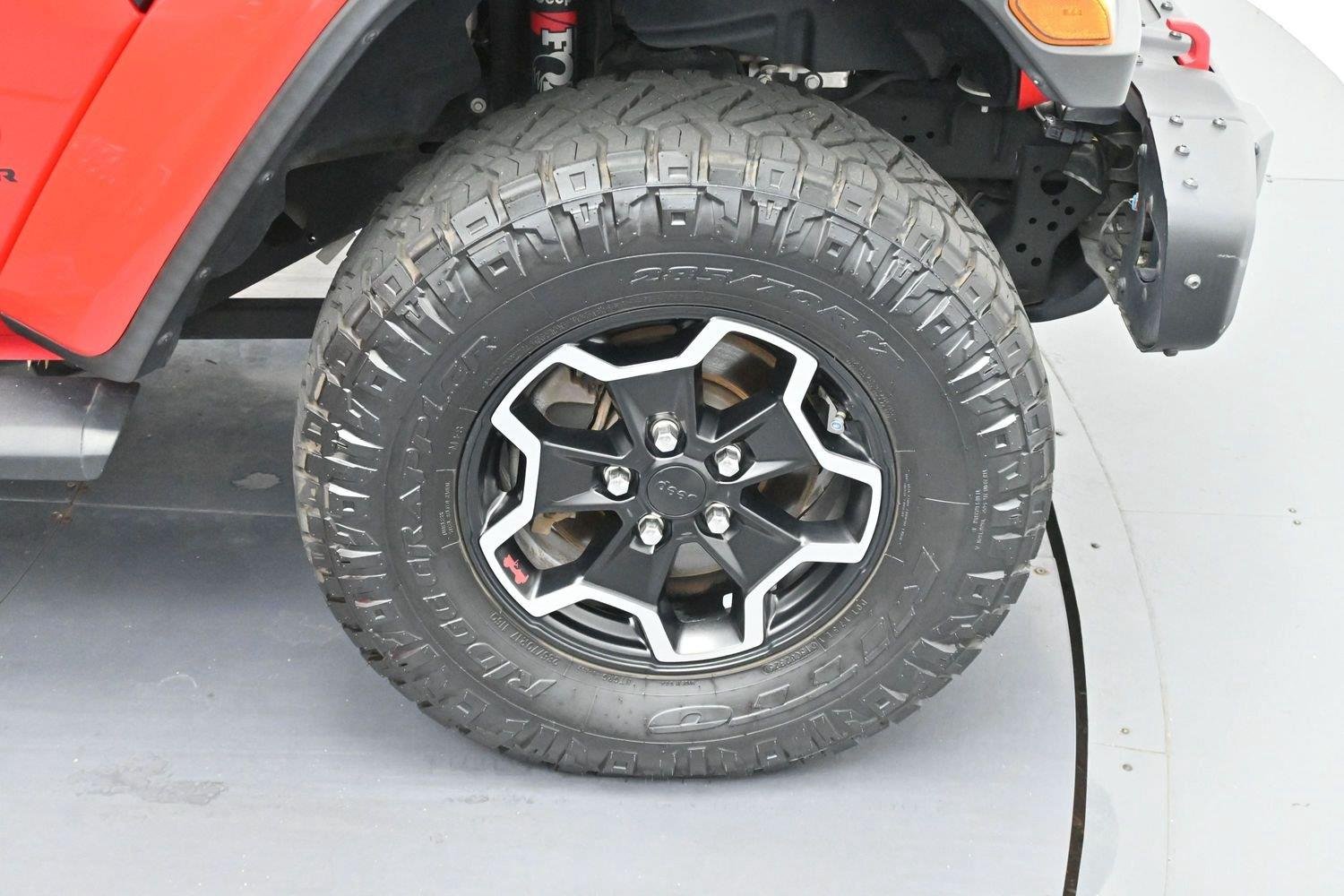 Used 2021 Firecracker Red Clearcoat Jeep Rubicon image 33