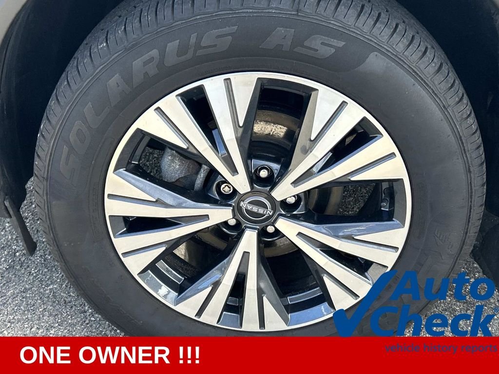 Used 2023 Black Nissan SV image 9