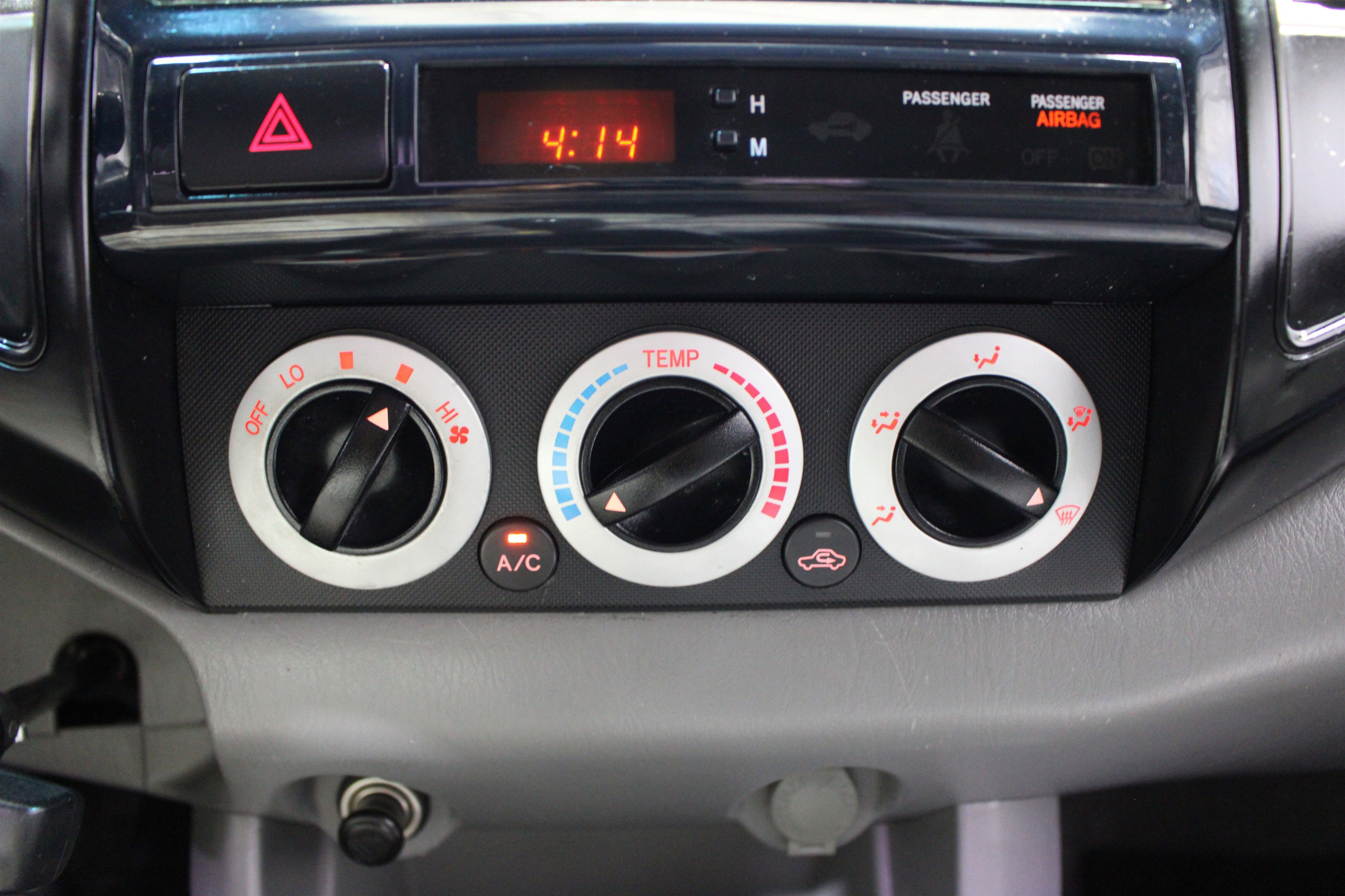 Used 2007  Toyota Base image 12