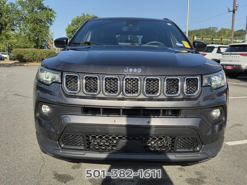 Used 2024 Baltic Gray Metallic Clearcoat JEEP LATITUDE 4X4 image 8