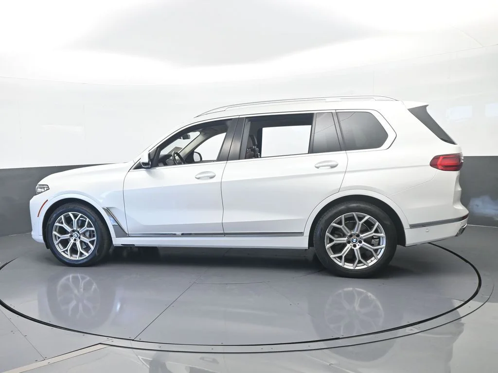 Used 2020 Mineral White Metallic BMW xDrive40i image 3