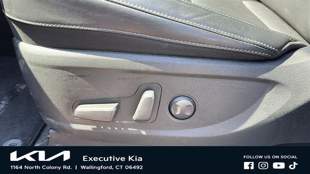 Certified Used 2025 White Kia S image 10
